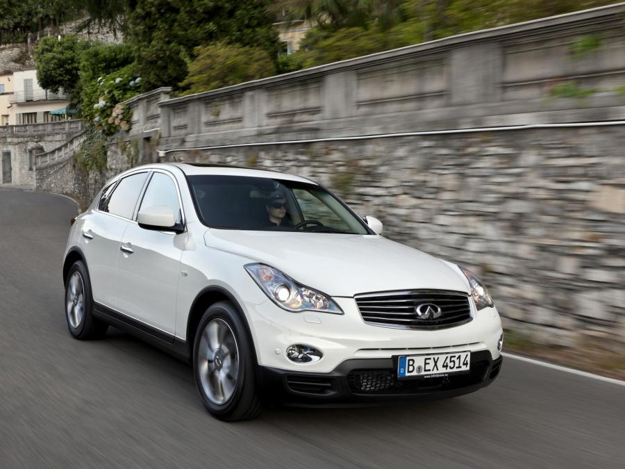  Infiniti EX30d GT 2010 года  (фото 7 из 12)